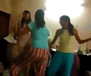 মেয়ে বাংলাচুদাচুদি ভিডিও সমকামী